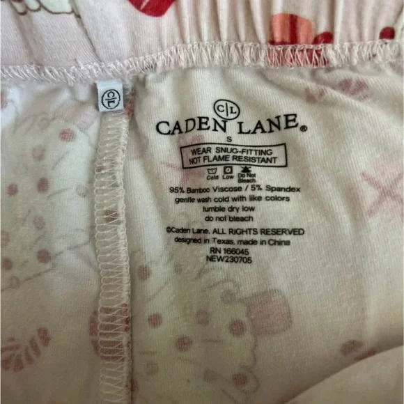 Caden Lane “Very Mery” bamboo buttery soft joggers size Small. - Picture 4 of 4